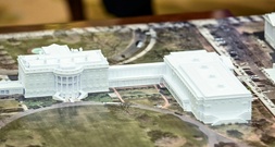 Trump: Fast kompletter Ostflügel vom Weißen Haus wird für Ballsaal abgerissen