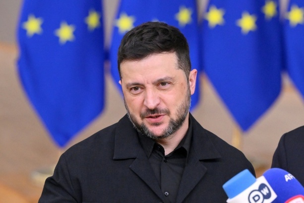 Bild vergrößern: Selensky begrüßt sehr wichtige EU- und US-Sanktionen gegen Russland Bild vergrößern: Selensky begrüßt sehr wichtige EU- und US-Sanktionen gegen Russland