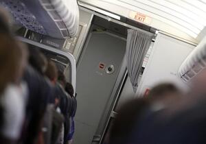 Bundesregierung verschiebt Senkung der Luftverkehrssteuer