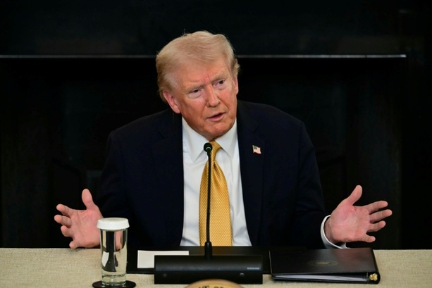 Bild vergrößern: Trump: Handelsgespräche mit Kanada werden abgebrochen Bild vergrößern: Trump: Handelsgespräche mit Kanada werden abgebrochen