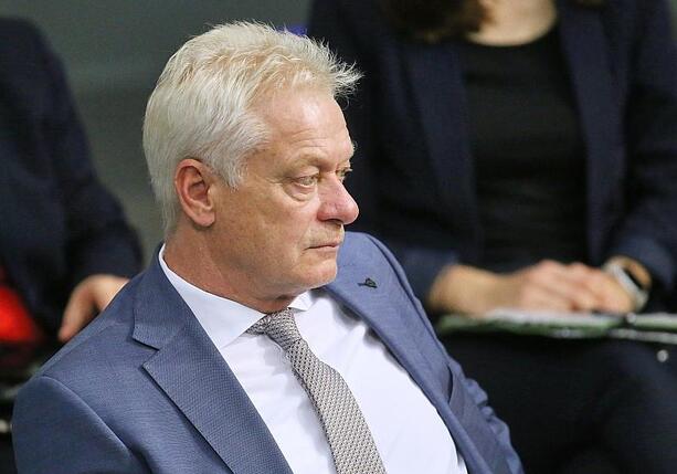 Bild vergrößern: Rainer will Schutzstatus von Bibern und Fischerottern absenken Bild vergrößern: Rainer will Schutzstatus von Bibern und Fischerottern absenken