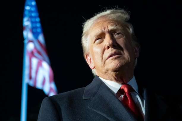 Bild vergrößern: US-Präsident bricht auf zu Asien-Reise - Trump: Würde gerne Nordkoreas Machthaber Kim treffen Bild vergrößern: US-Präsident bricht auf zu Asien-Reise - Trump: Würde gerne Nordkoreas Machthaber Kim treffen