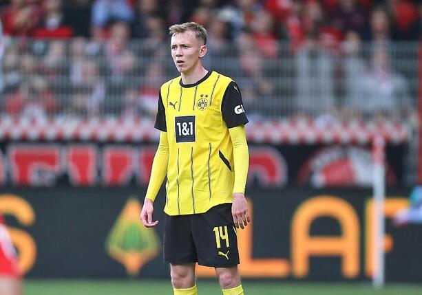 Bild vergrößern: Bundesliga: BVB bezwingt Köln kurz vor Schluss Bild vergrößern: Bundesliga: BVB bezwingt Köln kurz vor Schluss