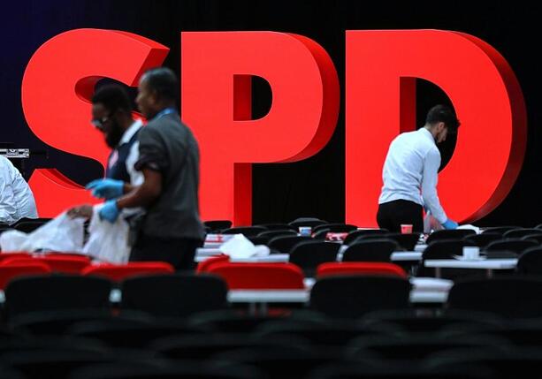 Bild vergrößern: Nach Bürgergeld-Debatte: SPD will jetzt Reiche zur Kasse bitten Bild vergrößern: Nach Bürgergeld-Debatte: SPD will jetzt Reiche zur Kasse bitten