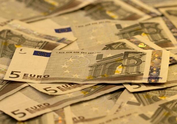 Bild vergrößern: Deutschland bleibt Land der Sparer Bild vergrößern: Deutschland bleibt Land der Sparer