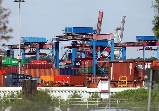 Bild vergrößern: Stimmung in deutscher Exportwirtschaft trübt sich ein