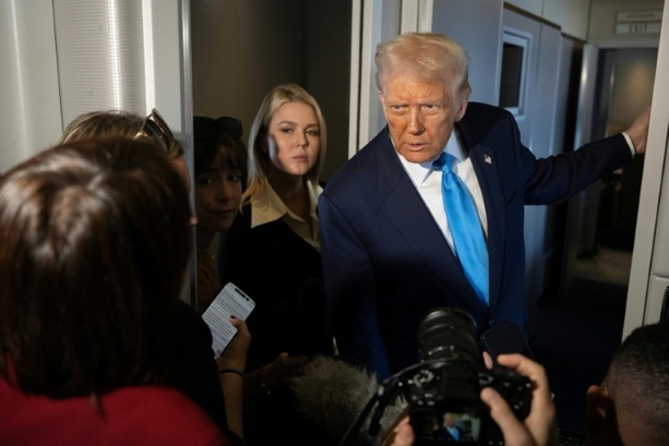 Bild vergrößern: Trump: Darf wohl nicht für dritte Amtszeit kandidieren - Schade Bild vergrößern: Trump: Darf wohl nicht für dritte Amtszeit kandidieren - Schade