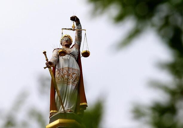 Bild vergrößern: Messerangreifer von Aschaffenburg muss in Psychiatrie