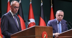 Merz fordert Türkei zu Druck auf die Hamas im Gazastreifen auf