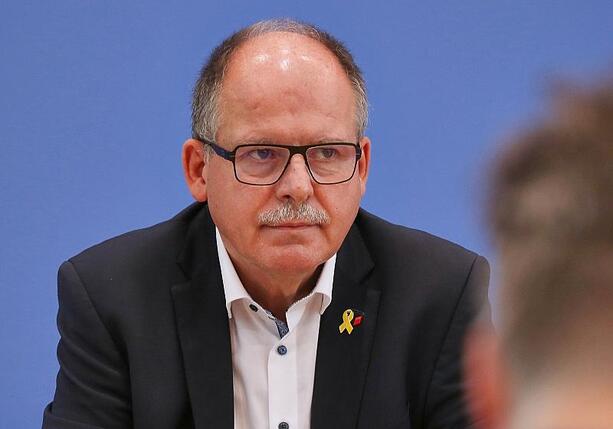 Bild vergrößern: DGB erwartet Steuereinnahmen in Millionenhöhe durch Tariftreuegesetz Bild vergrößern: DGB erwartet Steuereinnahmen in Millionenhöhe durch Tariftreuegesetz