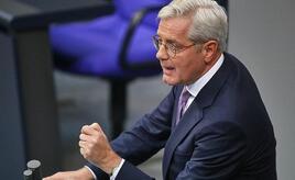 Röttgen drängt auf Reduzierung von Abhängigkeiten von China