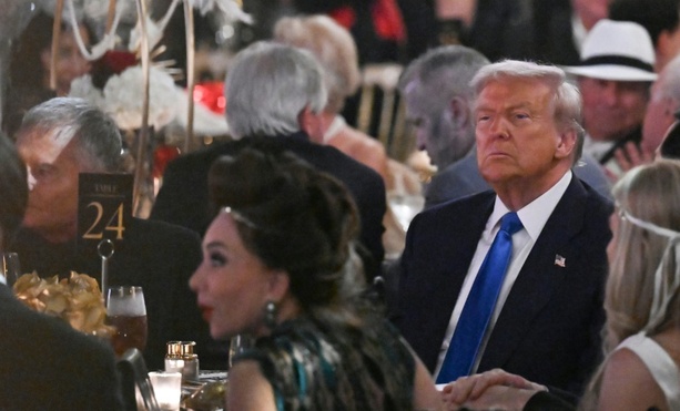 Bild vergrößern: Trump droht Nigeria wegen Tötung von Christen mit US-Militäreinsatz Bild vergrößern: Trump droht Nigeria wegen Tötung von Christen mit US-Militäreinsatz