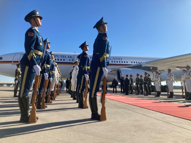 Bild vergrößern: Wadephul telefoniert mit Chinas Außenminister - Besuch soll nachgeholt werden