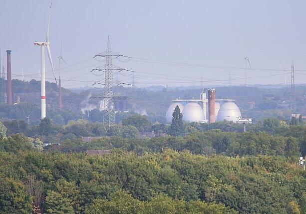 Bild vergrößern: Wüst fordert rasche Hilfen für hiesige Industrie