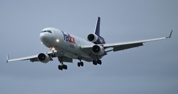Frachtflugzeug in Louisville im US-Bundesstaat Kentucky abgestürzt