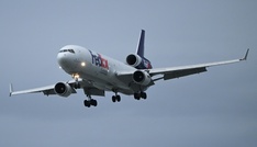 Frachtflugzeug in Louisville im US-Bundesstaat Kentucky abgestürzt