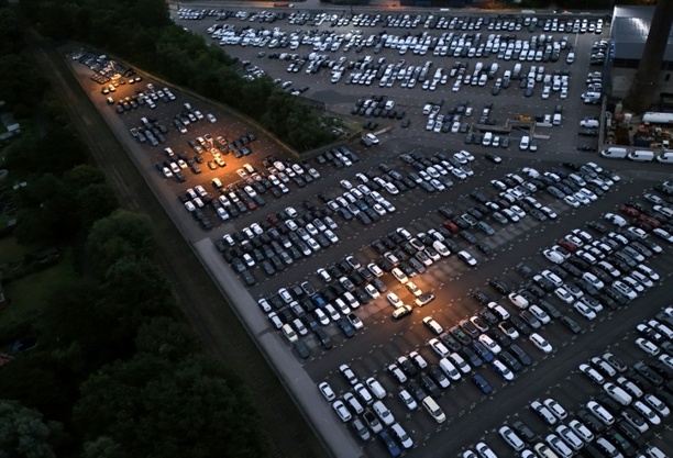 Bild vergrößern: Nach vier Rückgängen: Industrie verzeichnet im September wieder mehr Aufträge