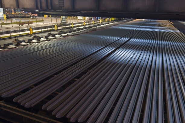 Bild vergrößern: Pilotprojekt: Deutsche Bahn verbaut Schienen aus grünem Stahl