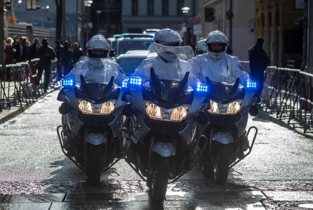 Bild vergrößern: Tödlicher Unfall bei Orban-Eskorte: Prozess gegen Autofahrerin in Stuttgart