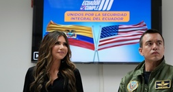 Mögliche Zusammenarbeit: US-Ministerin besucht Militärstützpunkte in Ecuador