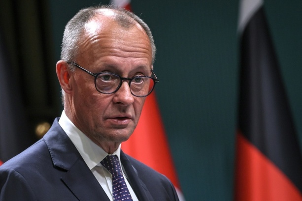 Bild vergrößern: Merz-Besuch in Belém: Signal für Multilateralismus und Unterstützung von Waldschutzfonds