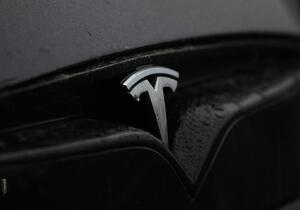 Tesla-Aktionäre stimmen für billionenschweres Paket für Musk