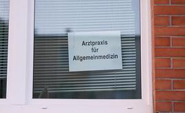 NRW-Arbeitgeber fordern Praxisgebühr und Ende der Mitversicherung