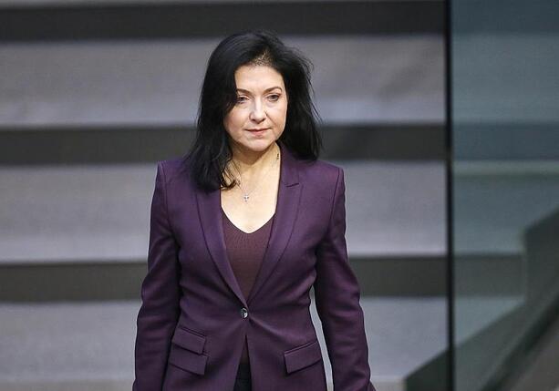 Bild vergrößern: Autoindustrie empört über Reiche-Aussagen zu Nexperia-Krise