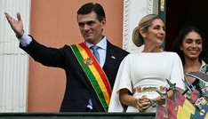 Christdemokrat Paz übernimmt Präsidentenamt in Bolivien - Beziehungen zu USA wieder aufgenommen
