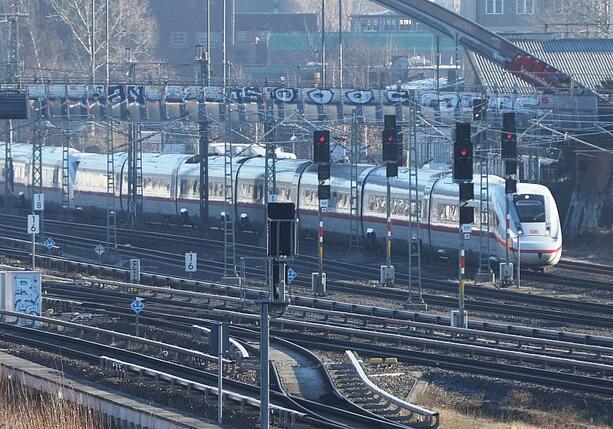 Bild vergrößern: Verkehrsministerium offen für mehr Bahn-Konkurrenz im Fernverkehr