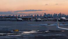 Trump droht Fluglotsen mit Gehaltskürzungen - und lockt mit Bonus