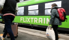 Mehr Flixbusse und -züge über die Weihnachtszeit