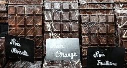 Supermarktmitarbeiter überführen in Sachsen Diebin von 60 Überraschungseiern