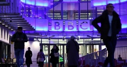 Umstrittene Dokumentation: Trump sieht sich zu Klage gegen BBC 