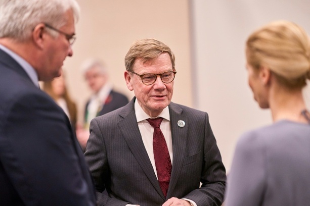 Bild vergrößern: Wadephul fordert von Ukraine entschlossenen Kampf gegen Korruption