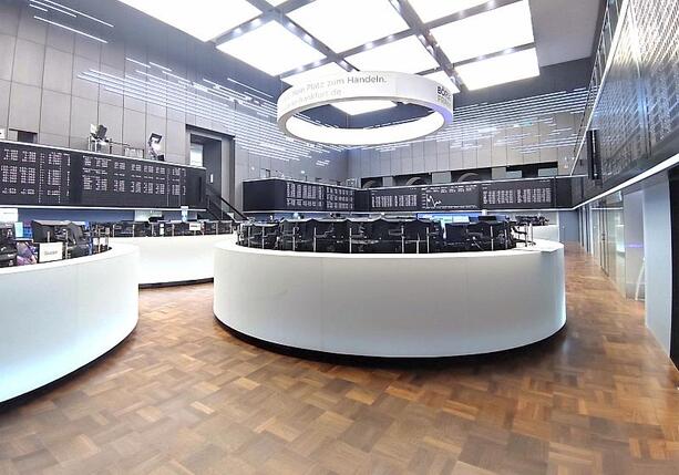 Bild vergrößern: Dax dreht ins Minus - Merck-Aktien gefragt