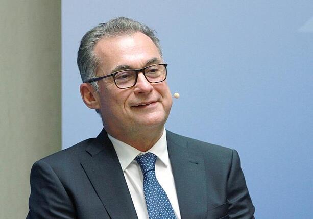 Bild vergrößern: Bundesbankpräsident zeigt Interesse an EZB-Chefposten