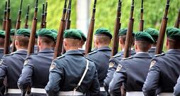 Röwekamp hält Wehrdienst-Kompromiss für unzureichend