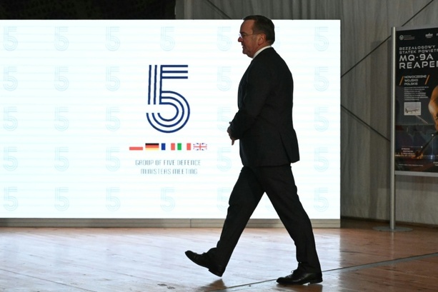 Bild vergrößern: Pistorius berät mit Nato-Partnern über Verteidigung in Europa und Ukraine