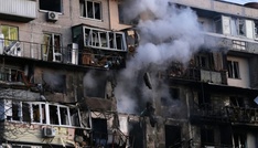 Selenskyj: Vier Tote bei russischen Angriffen auf Kiew - Heizungsnetz beschädigt