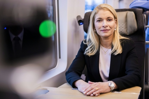 Bild vergrößern: Bahn-Chefin Palla erwartet keine Verbesserung bei Pünktlichkeit im Fernverkehr
