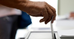 Oberbürgermeisterwahl in Kiel: Kandidaten von CDU/FDP und Grünen in Stichwahl