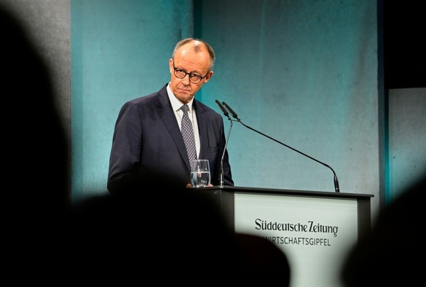 Bild vergrößern: Merz sieht Verschiebung von Rentenvotum skeptisch - aber für langfristige Reformen