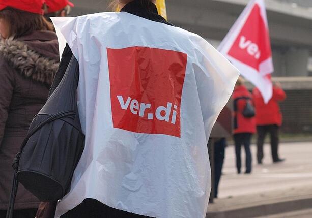 Bild vergrößern: Verdi fordert sieben Prozent mehr Gehalt in den Ländern