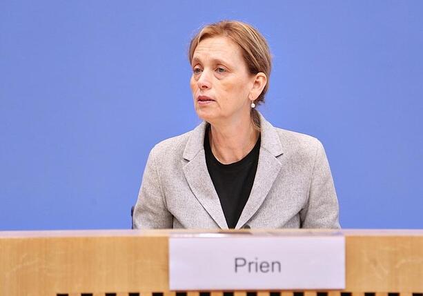 Bild vergrößern: Familienministerin bei Alter für Social-Media-Verbot gesprächsbereit