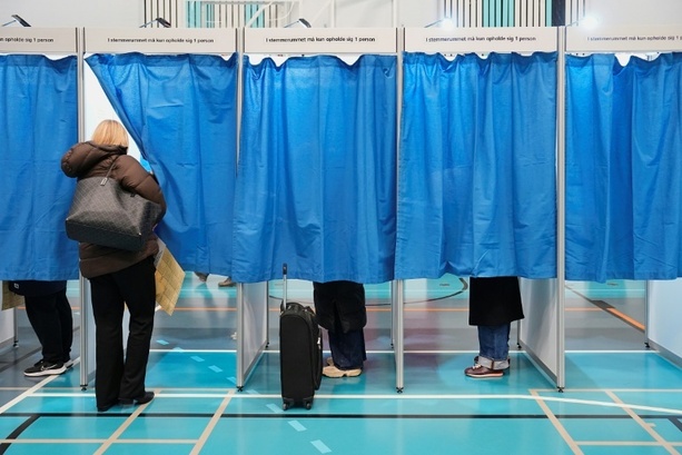 Bild vergrößern: Inmitten von Cyberattacken: Dänen stimmen über Regional- und Kommunalparlamente ab