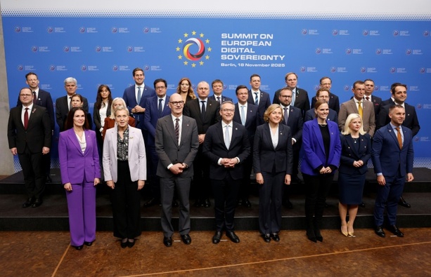 Bild vergrößern: Digitalgipfel in Berlin: 18 europäische KI-Partnerschaften gegründet