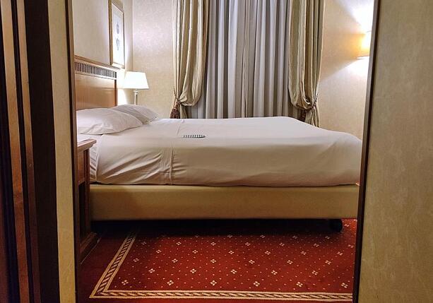 Bild vergrößern: Gastgewerbe macht weniger Umsatz