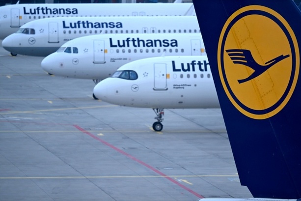 Bild vergrößern: Lufthansa bietet für Fluggesellschaft TAP aus Portugal
