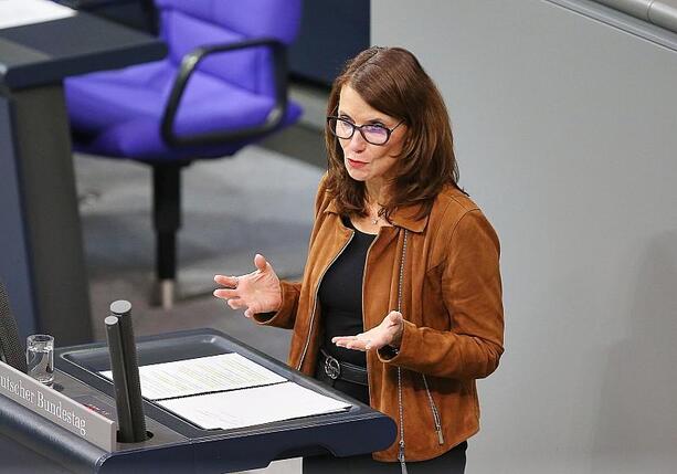 Bild vergrößern: NRW zufrieden: Bund will jetzt doch Einweg-E-Zigaretten verbieten